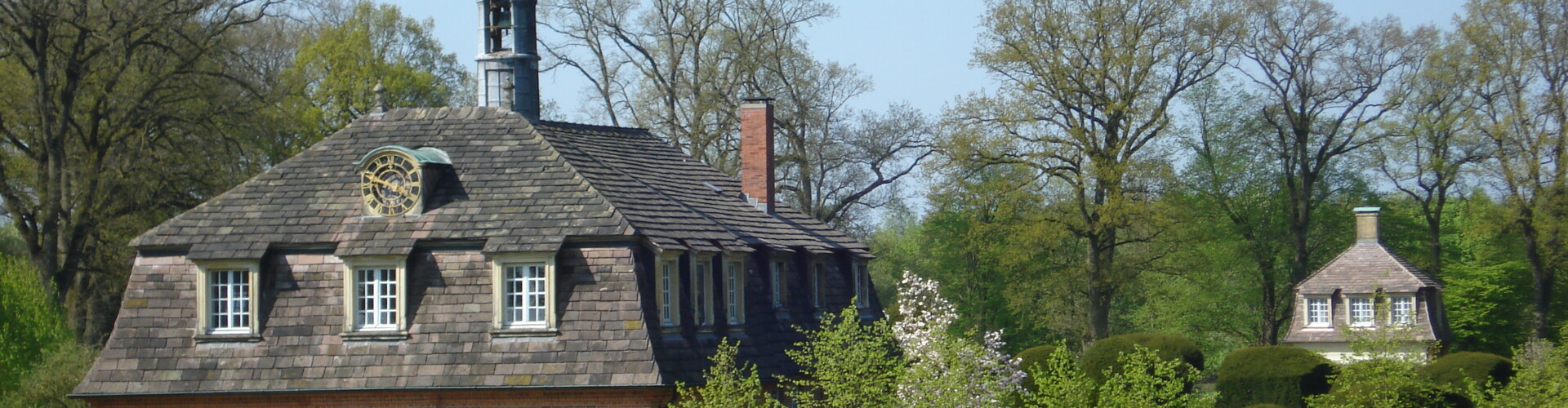 Kapelle mit Gloriette